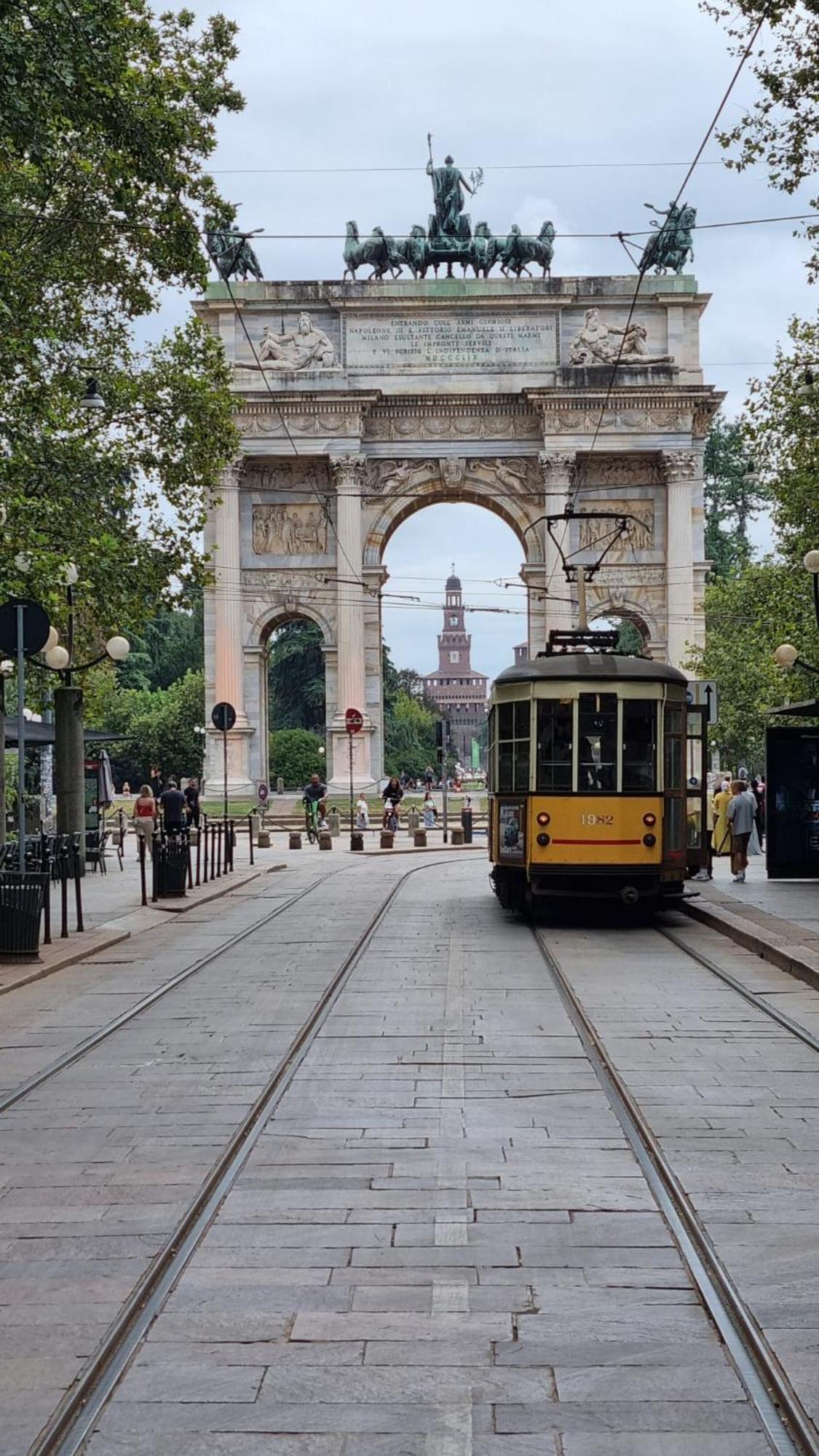 La Casa Di Cris - Milano, Appartamento Zona Sempione Екстериор снимка
